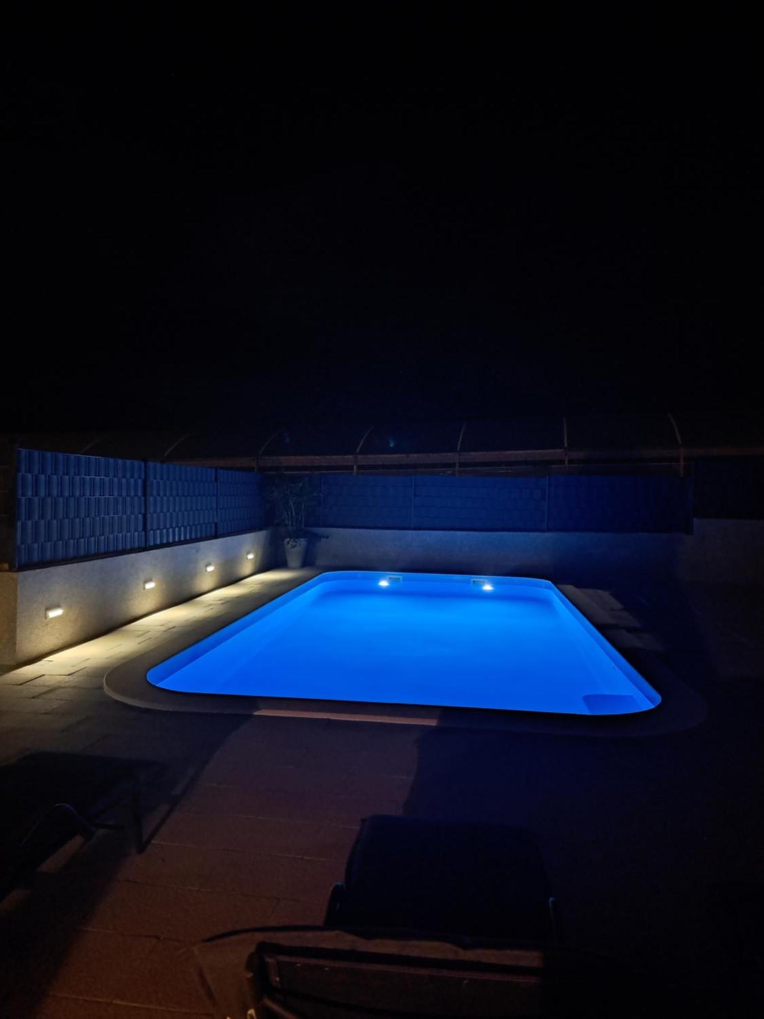 Villa Apartment Aa 2 Трогир Екстериор снимка