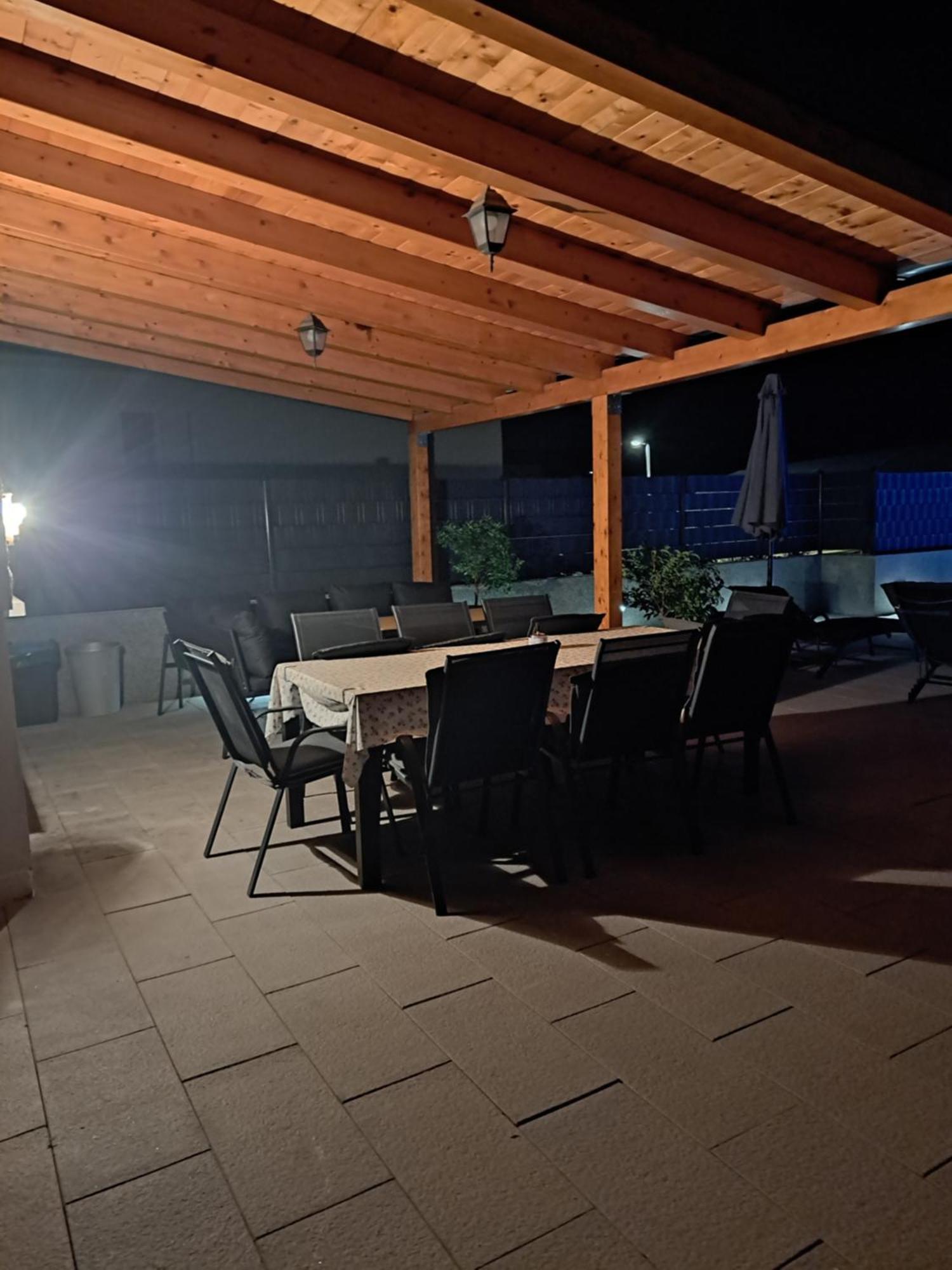 Villa Apartment Aa 2 Трогир Екстериор снимка