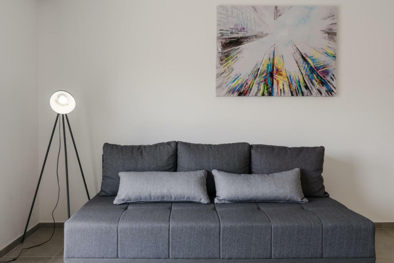 Villa Apartment Aa 2 Трогир Екстериор снимка