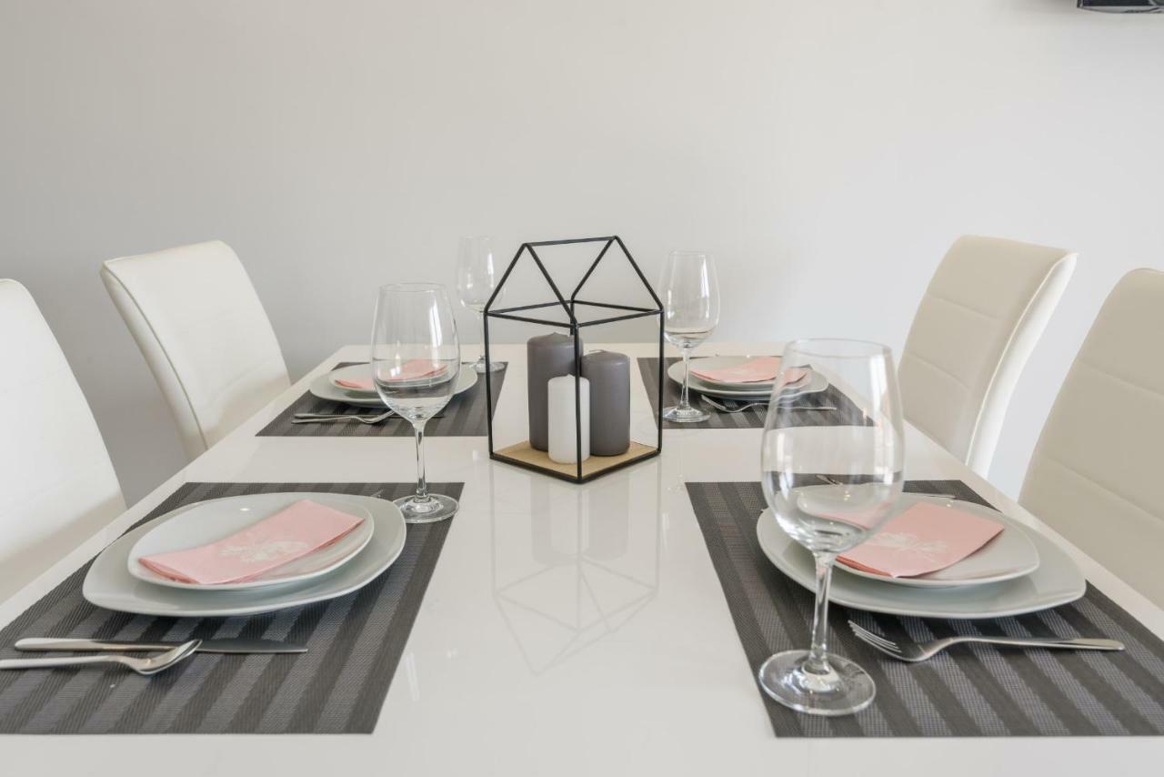 Villa Apartment Aa 2 Трогир Екстериор снимка