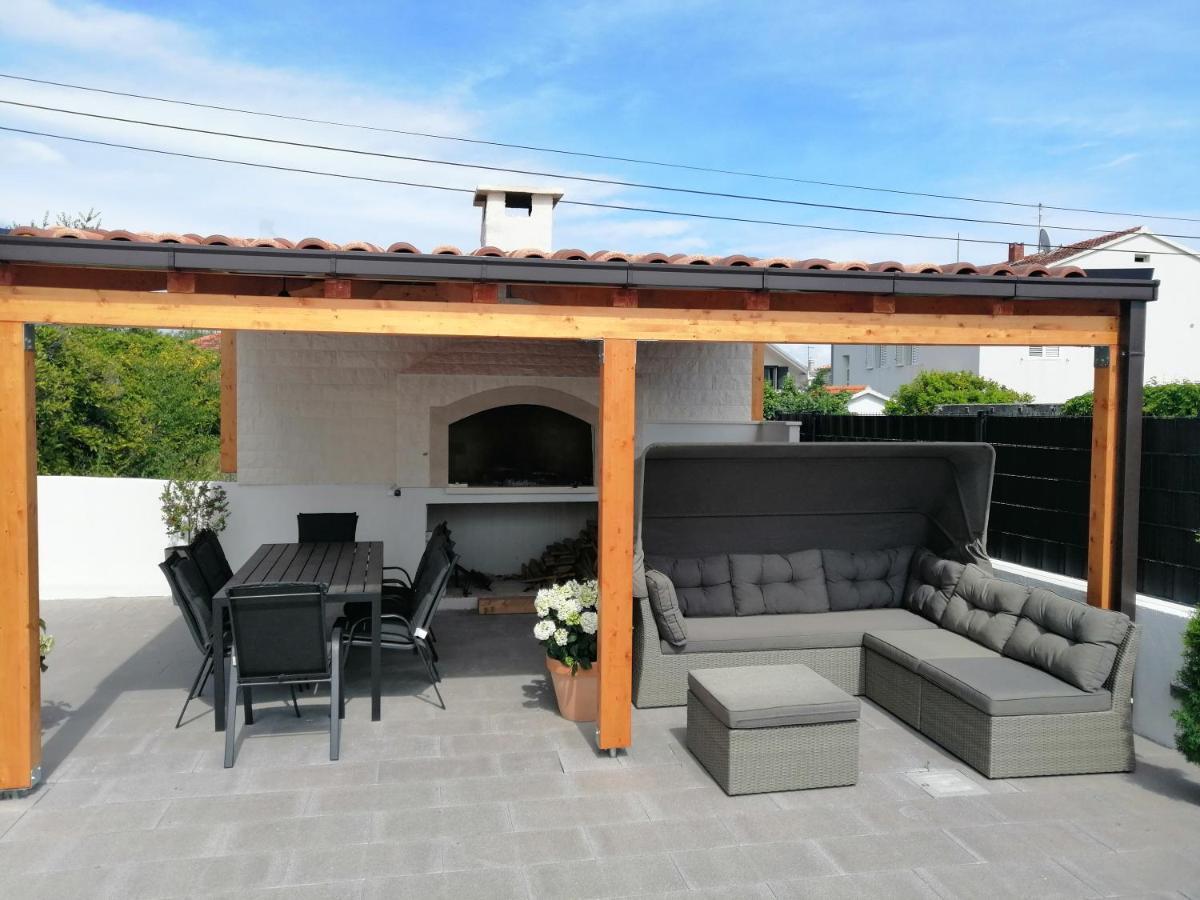 Villa Apartment Aa 2 Трогир Екстериор снимка